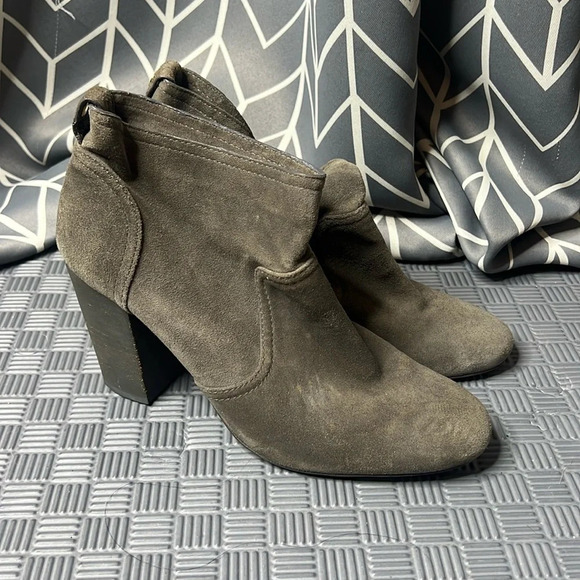 Tory Burch Shoes - Tory Burch Leather Ankle Boots 9.0